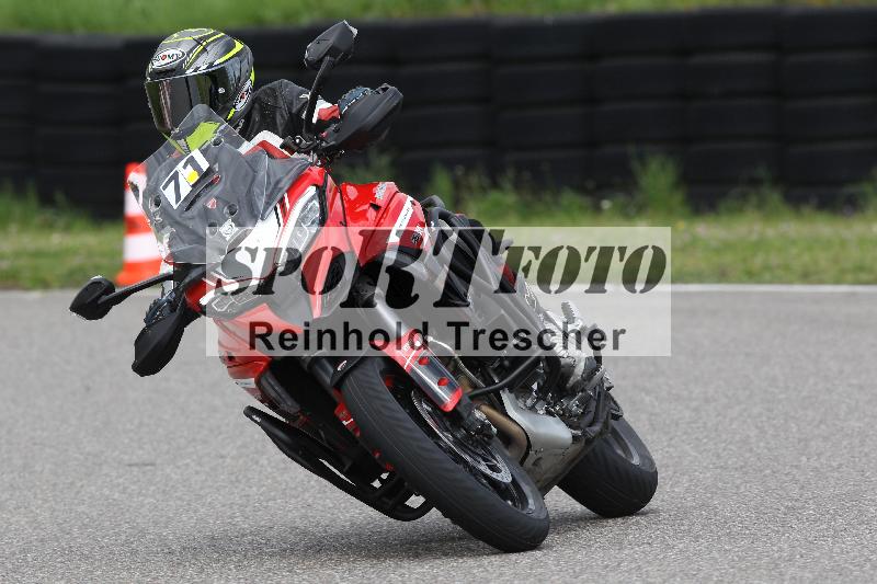 /Archiv-2025/10 23.04.2025 Cornu Master School ADR/rot-rouge/71